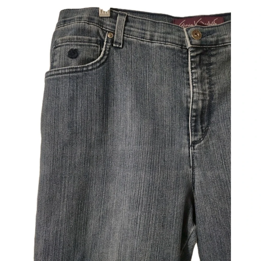 Gloria Vanderbilt Jeans Woman's  Adult‎ Size 14P Embroidered Pockets Logo  Denim